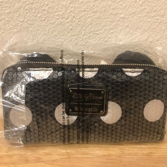 Loungefly Disney Parks Exclusive Minnie Mouse Sequ - Picture 2 of 7
